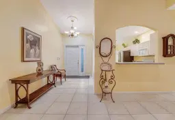 Picture of 9771 Crescent View Drive S, Boynton Beach, FL 33437