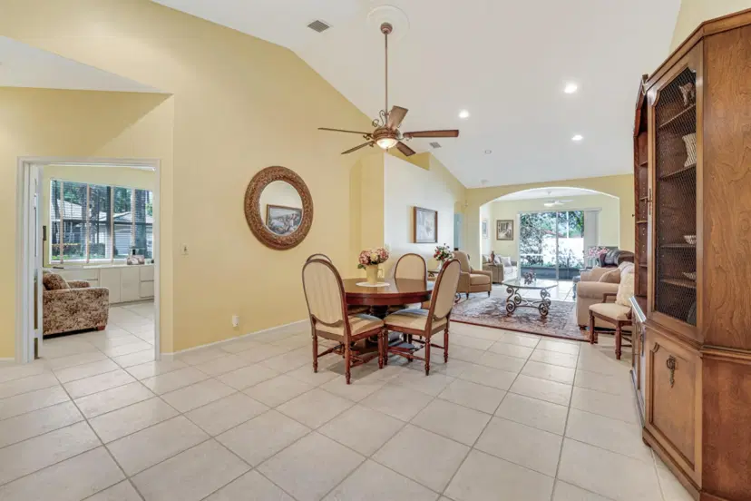 Picture of 9771 Crescent View Drive S, Boynton Beach FL 33437