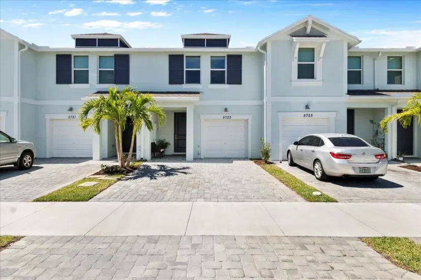 Picture of 5723 SE Edgewater Circle, Stuart FL 34997