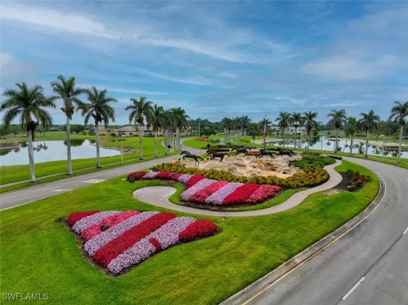 Picture of 8157 Saratoga Dr 1502, Naples FL 34113