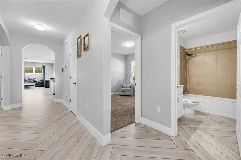 Picture of 757 Twinning St, Naples FL 34104