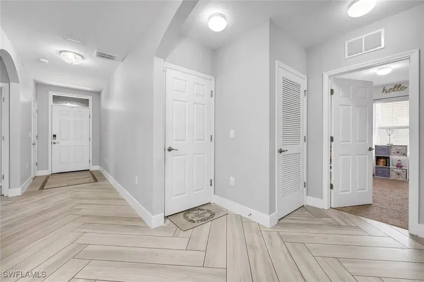 Picture of 757 Twinning St, Naples FL 34104