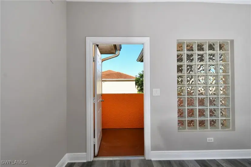 Picture of 4154 Castilla Cir 204, Fort Myers FL 33916
