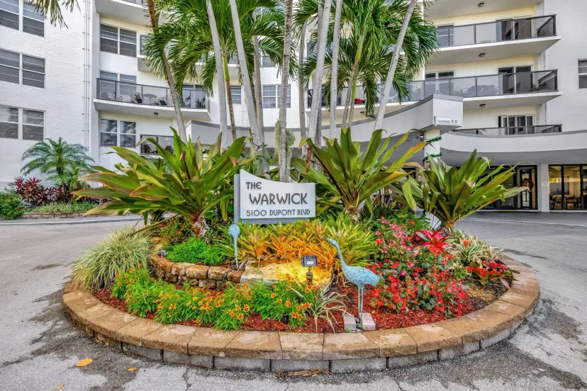 Picture of 5100 Dupont Blvd 8J, Fort Lauderdale FL 33308