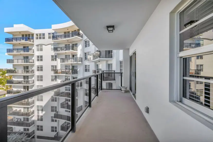 Picture of 5100 Dupont Blvd 8J, Fort Lauderdale FL 33308