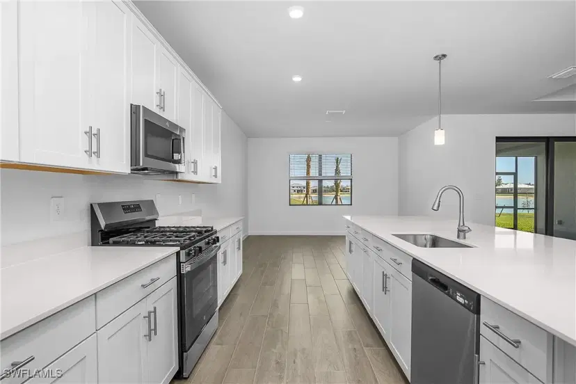 Picture of 19445 Hinkley Dr, Estero FL 33928