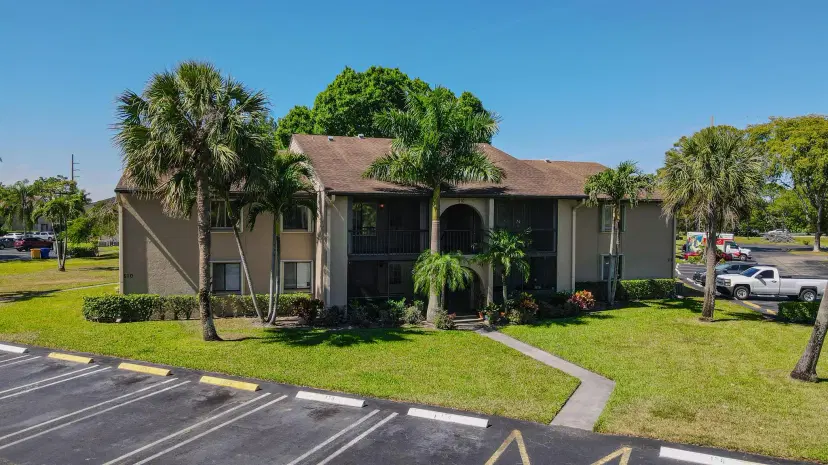 Picture of 510 Shady Pine Way A2, Greenacres FL 33415