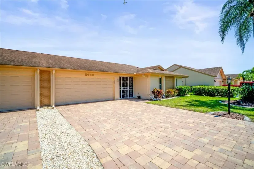 Picture of 5666 Arvine Cir, Fort Myers FL 33919