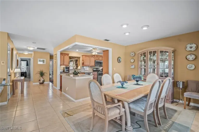 Picture of 5666 Arvine Cir, Fort Myers FL 33919