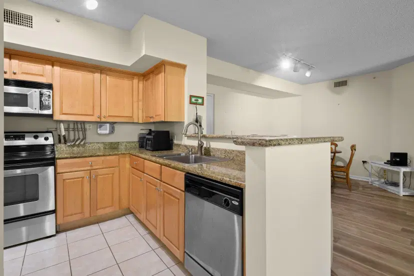 Picture of 11790 Saint Andrews Place 107, Wellington FL 33414