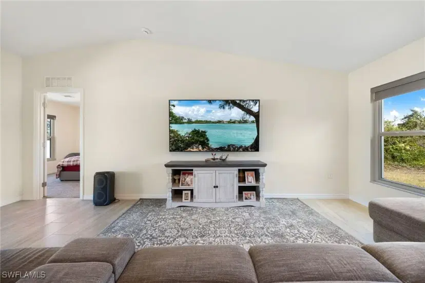Picture of 6109 Pecan Ct, Labelle FL 33935