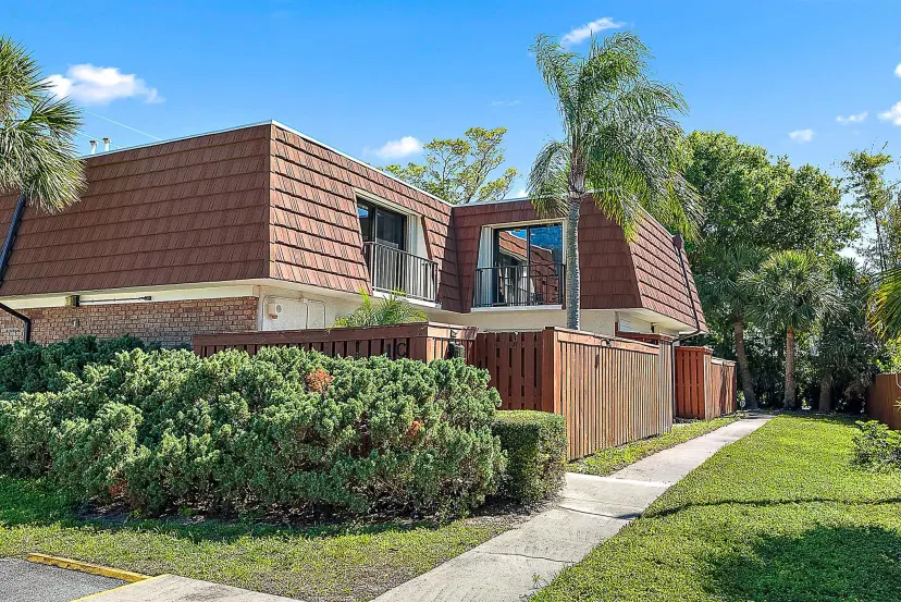 Picture of 3900 County Line Road 1C, Tequesta FL 33469