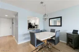 Picture of 1004 Manatee Rd H201, Naples, FL 34114