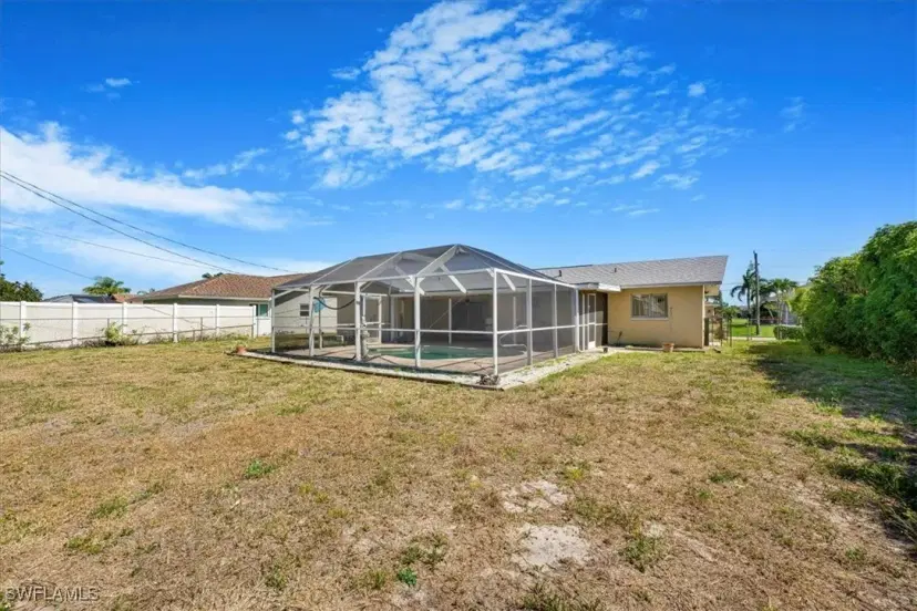 Picture of 915 SE 20Th St, Cape Coral FL 33990