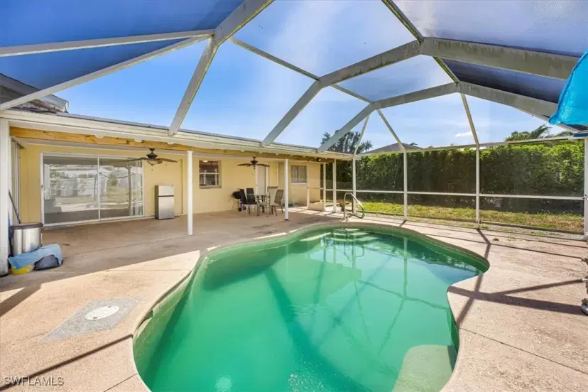 Picture of 915 SE 20Th St, Cape Coral FL 33990