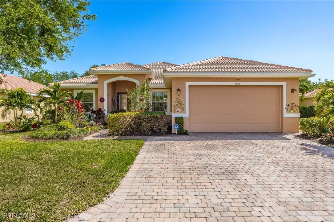 Picture of 13290 Seaside Harbour Dr, North Fort Myers, FL 33903
