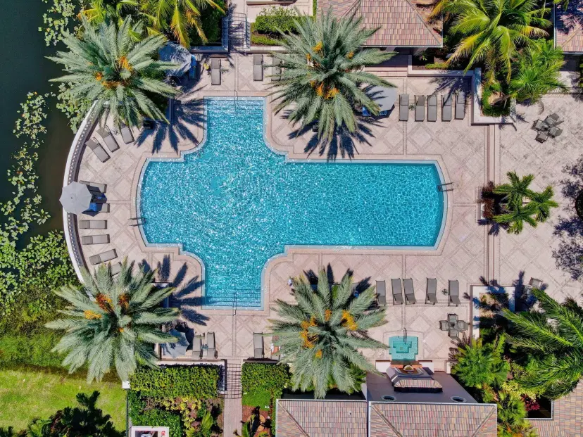 Picture of 2915 Tuscany Court 102, Palm Beach Gardens FL 33410