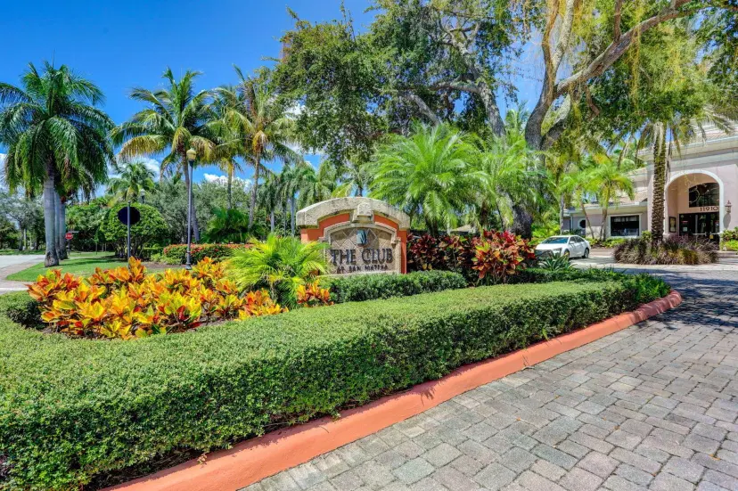 Picture of 2915 Tuscany Court 102, Palm Beach Gardens FL 33410