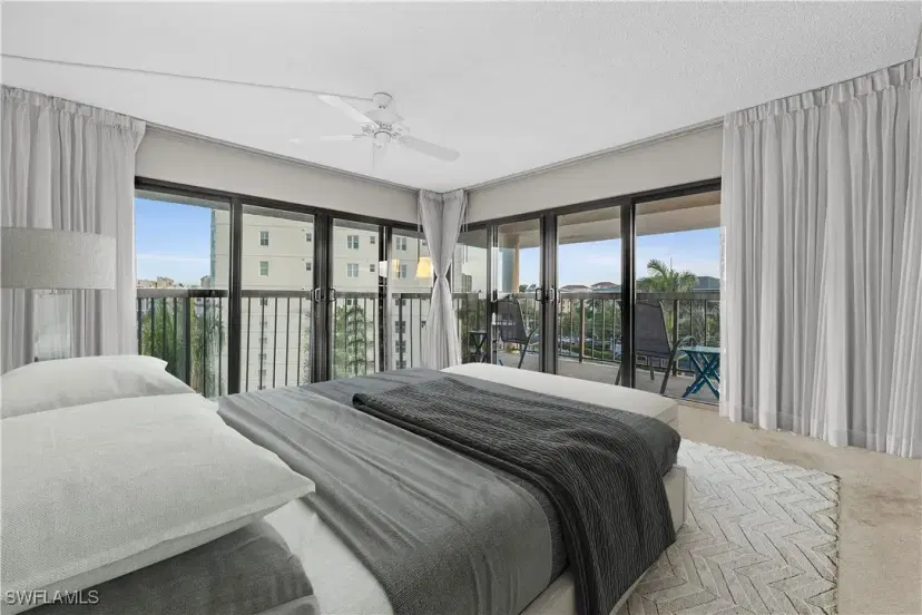 Picture of 845 Collier Ct 503, Marco Island FL 34145