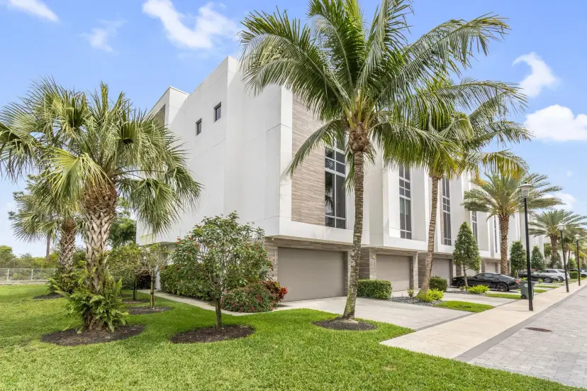 Picture of 4240 NW 17Th Avenue, Boca Raton FL 33431