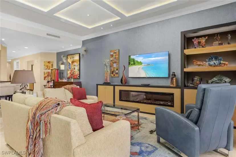 Picture of 1400 Gulf Shore Blvd N 305, Naples FL 34102