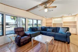 Picture of 605 Sunshine Ln, North Fort Myers, FL 33903