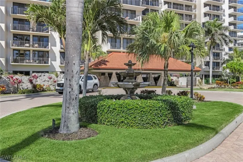 Picture of 180 Seaview Ct 900, Marco Island FL 34145