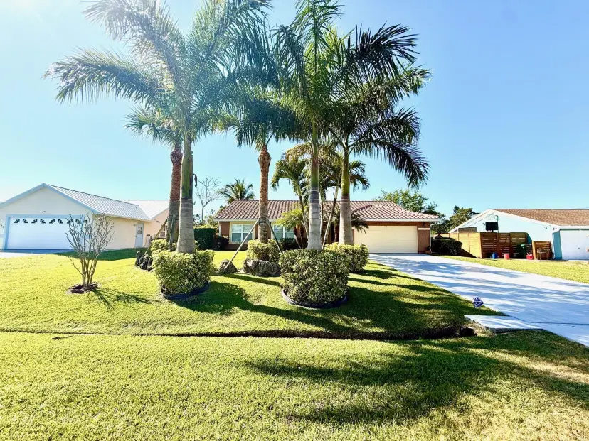 Picture of 434 SE Doat Street, Port St Lucie FL 34983