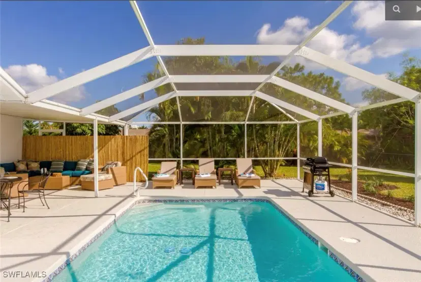 Picture of 1438 Windsor Ct, Cape Coral FL 33904