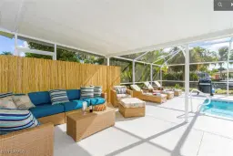Picture of 1438 Windsor Ct, Cape Coral, FL 33904