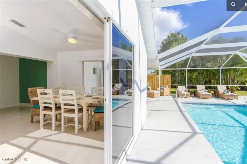 Picture of 1438 Windsor Ct, Cape Coral FL 33904