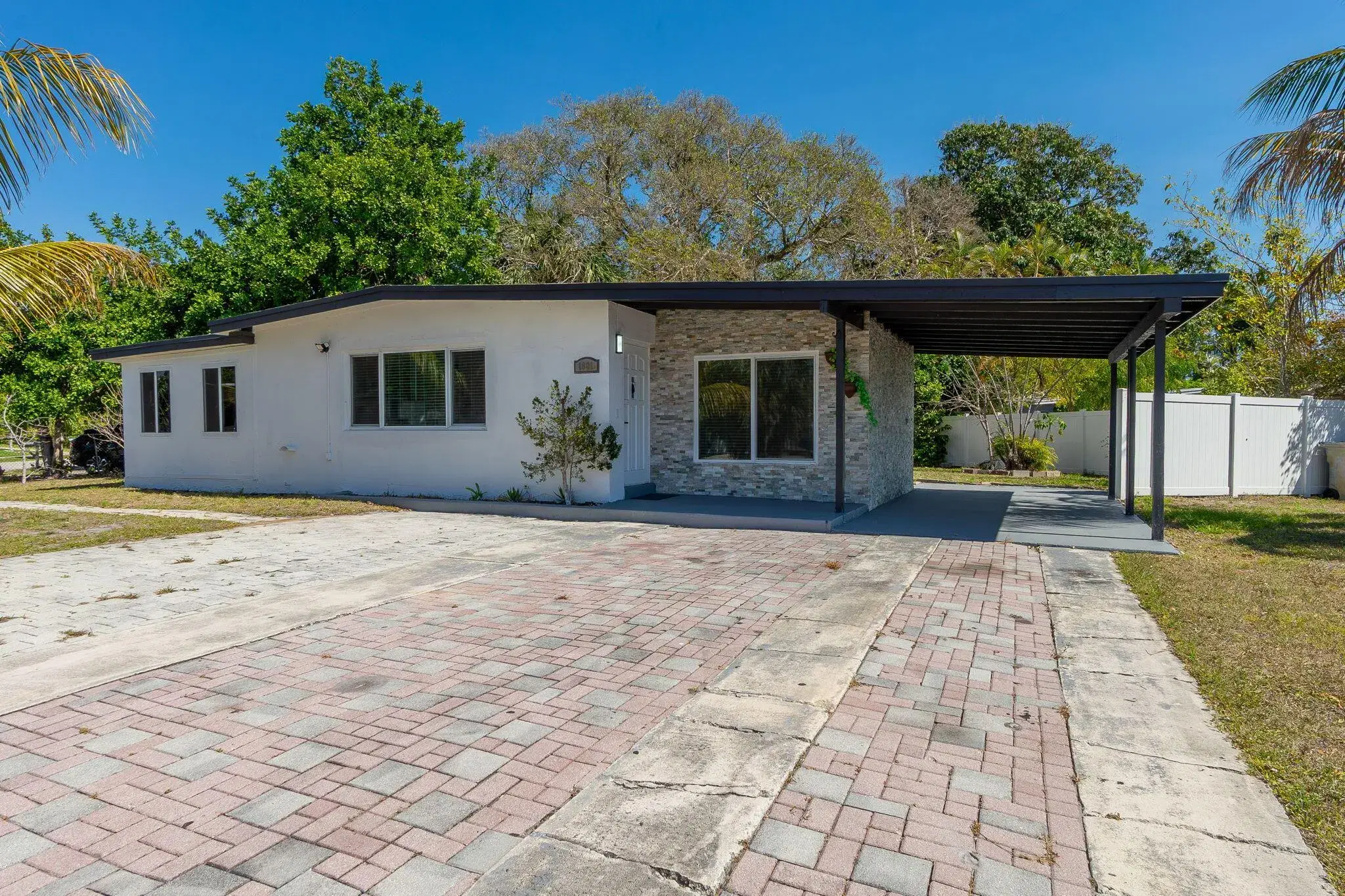 Picture of 1601 NE 41St Court, Pompano Beach, FL 33064