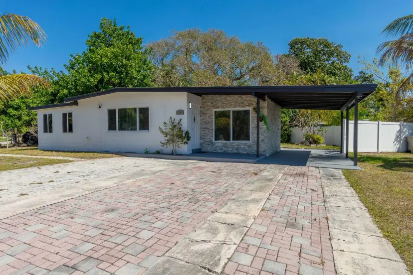 Picture of 1601 NE 41St Court, Pompano Beach FL 33064