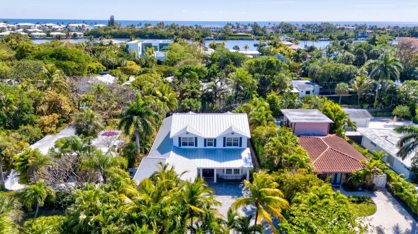 Picture of 618 S Atlantic Drive, Lantana FL 33462