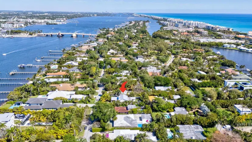 Picture of 618 S Atlantic Drive, Lantana FL 33462