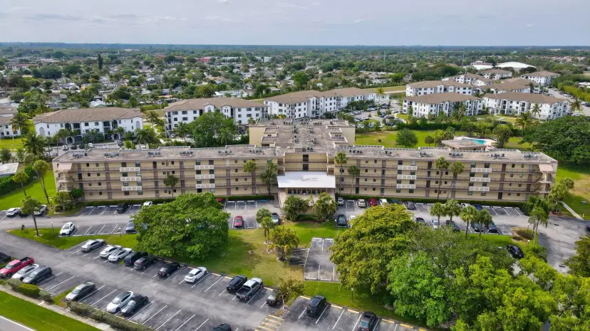 Picture of 9355 SW 8Th Street 320, Boca Raton FL 33428