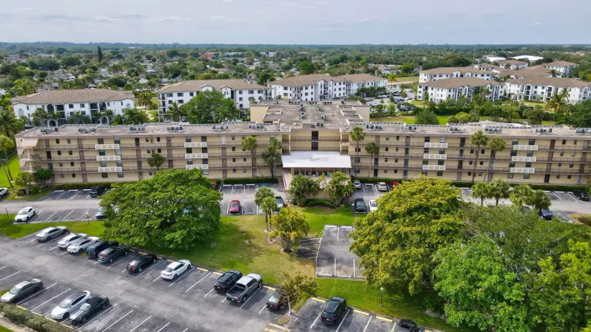 Picture of 9355 SW 8Th Street 320, Boca Raton FL 33428
