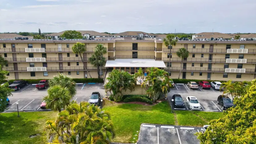 Picture of 9355 SW 8Th Street 320, Boca Raton FL 33428