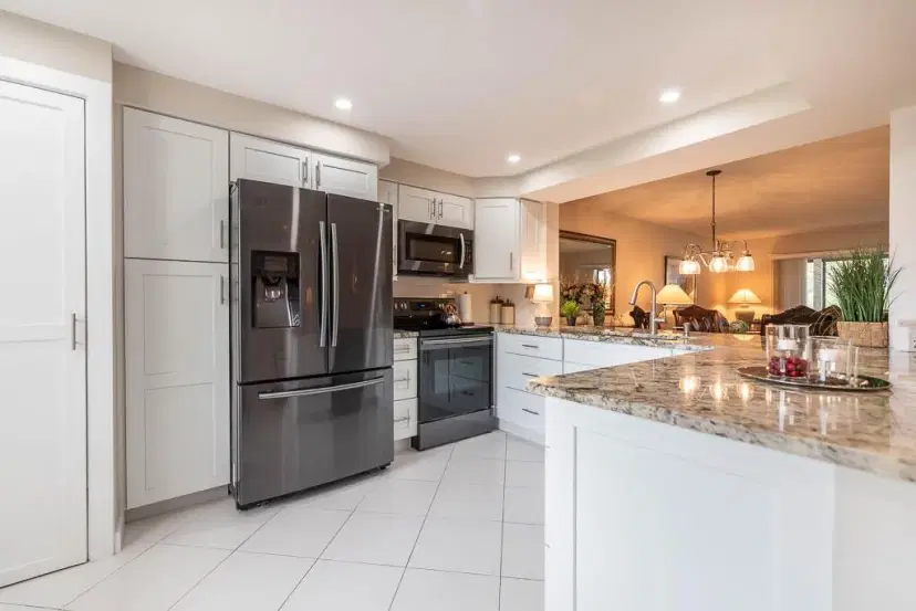 Picture of 7185 Huntington Lane 202, Delray Beach FL 33446