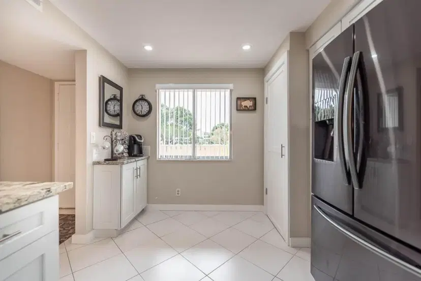 Picture of 7185 Huntington Lane 202, Delray Beach FL 33446
