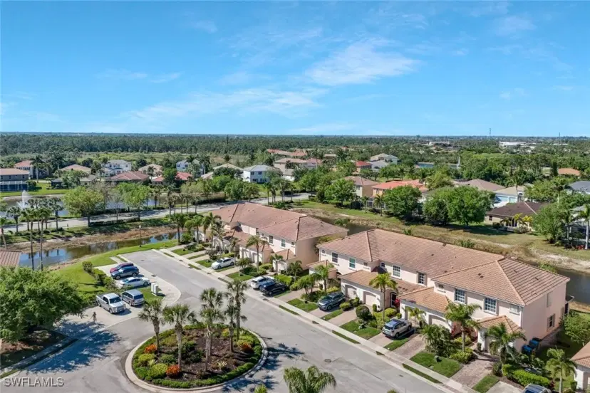 Picture of 1330 Weeping Willow Ct, Cape Coral FL 33909