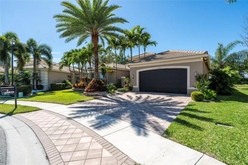 Picture of 10576 Whitewind Cir, Boynton Beach FL 33473