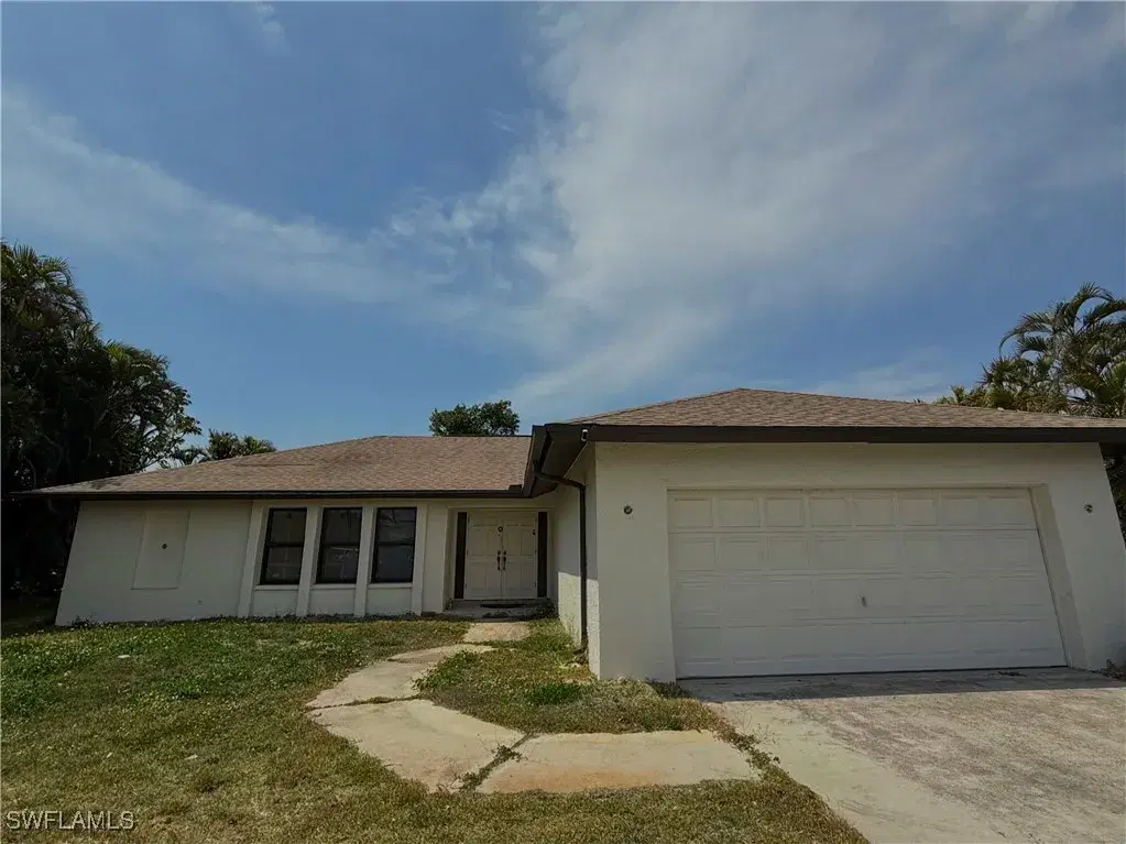 Picture of 13470 Mcgregor Blvd, Fort Myers, FL 33919