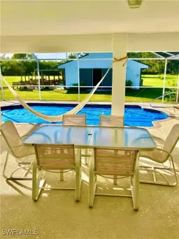 Picture of 17950 Oak Creek Rd, Alva, FL 33920