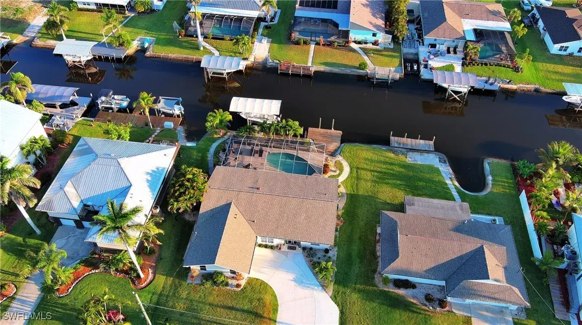 Picture of 6268 Cocos Dr, Fort Myers, FL 33908
