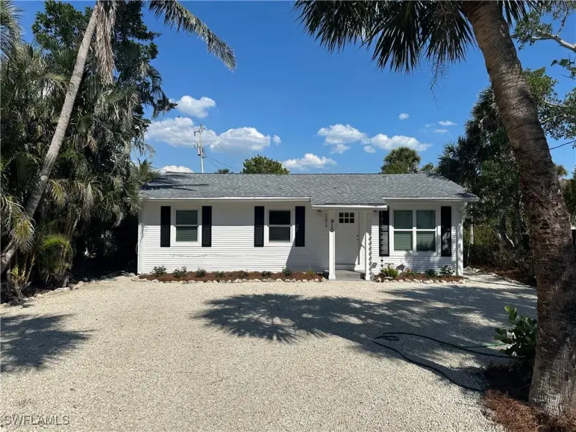 Picture of 910 Fitzhugh St, Sanibel FL 33957