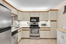 Picture of 3860 Carambola Cir N 2957, Coconut Creek, FL 33066