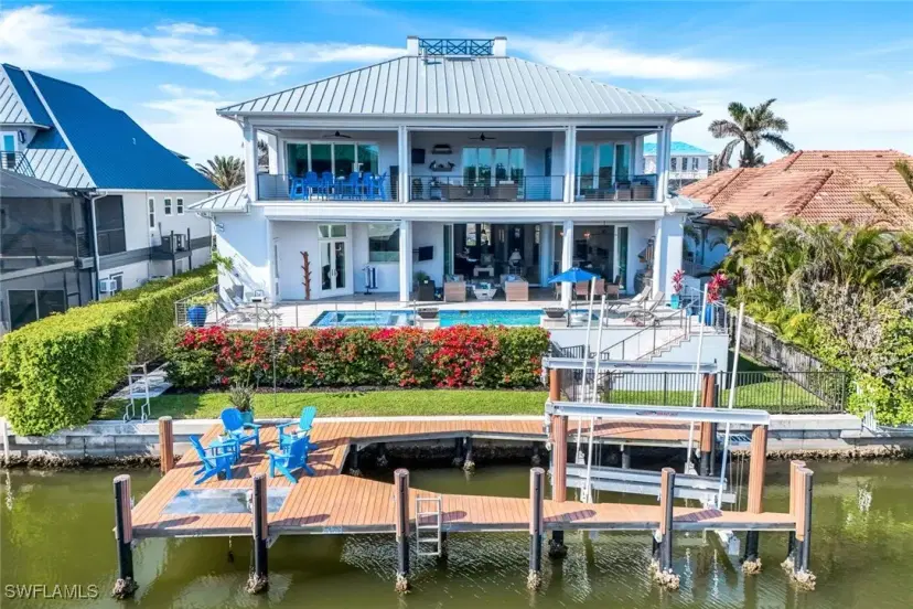 Picture of 342 Trade Winds Ave, Naples FL 34108