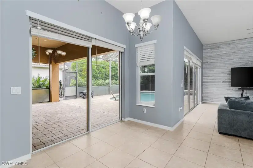 Picture of 2066 Mandarin Ln, Naples FL 34120