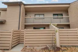 Picture of 898 Buttonwood Dr 105, Fort Myers Beach, FL 33931